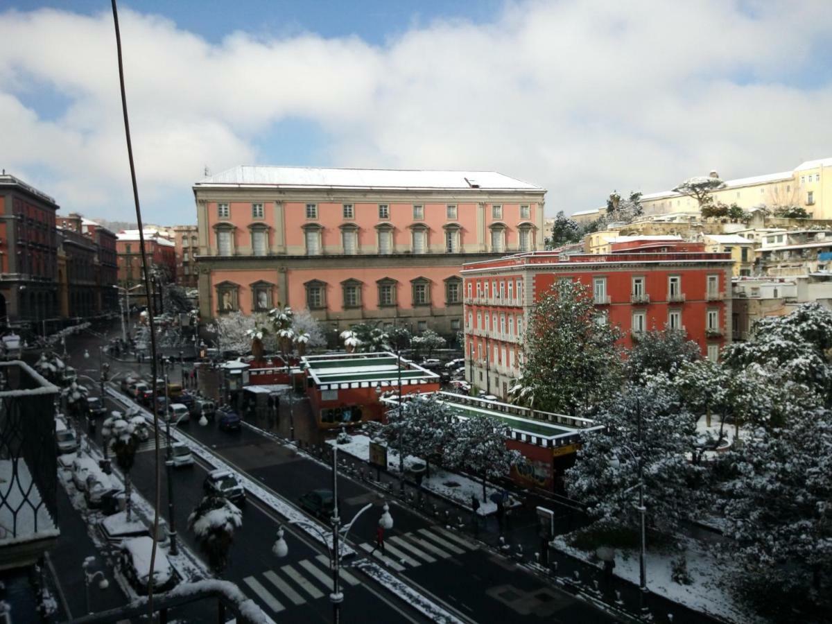 B&B La Dimora Del Conte Naples Exterior photo