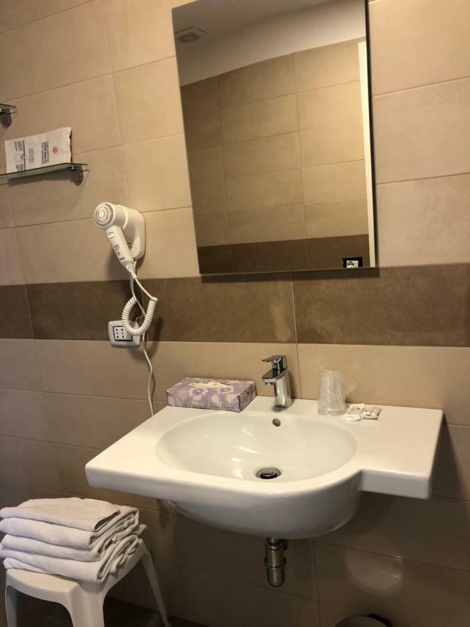 B&B La Dimora Del Conte Naples Exterior photo